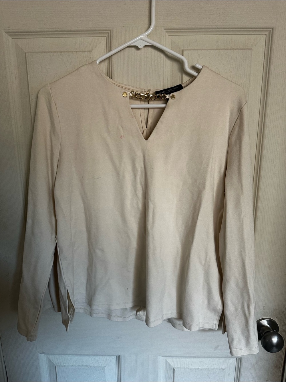 Mark New York Cream Long-Sleeve V-Notch Top size L